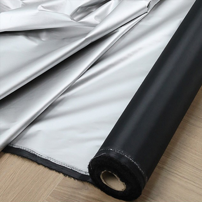 Curtain Curtain - Kain Blackout Berlapis Perak Hitam 1m,