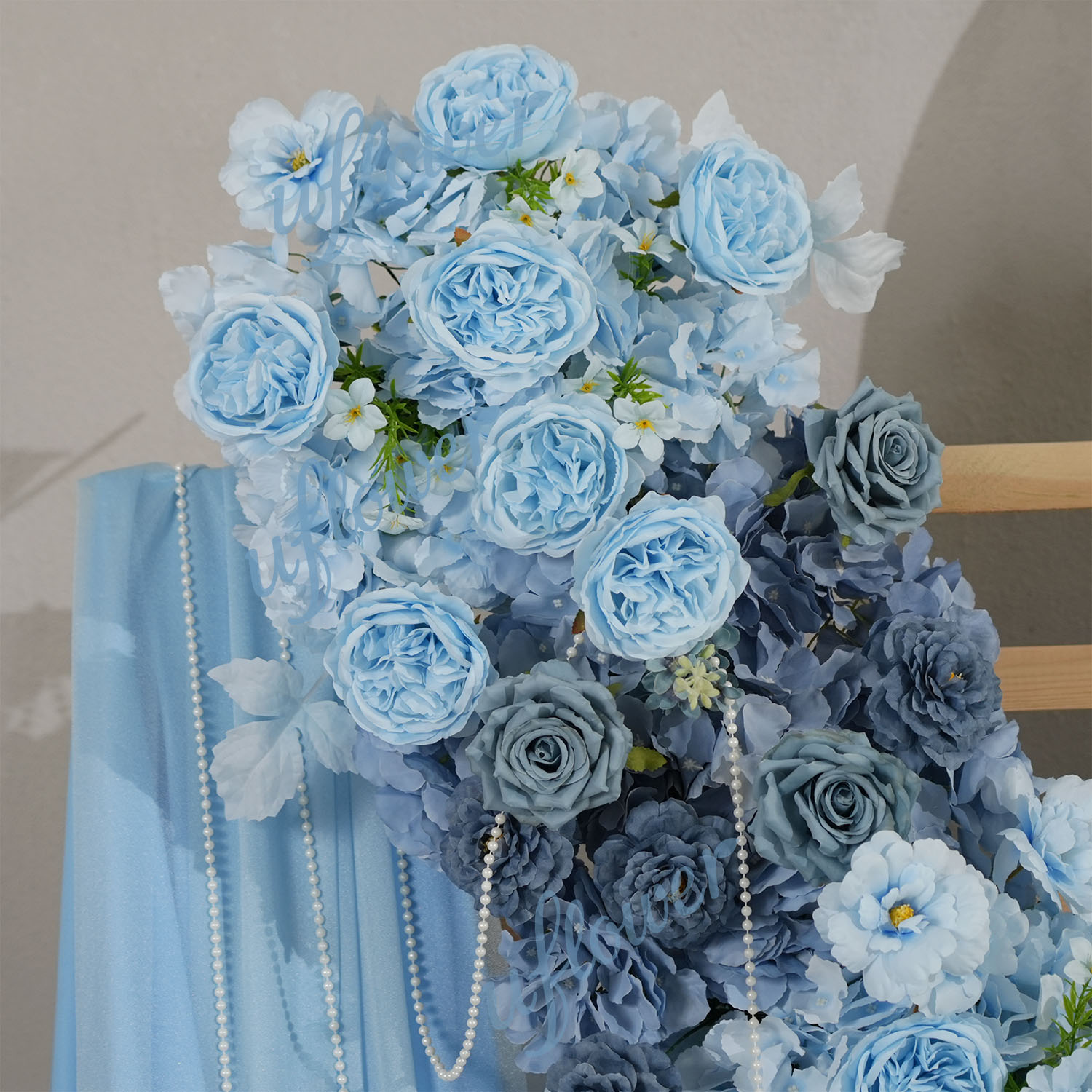 Rangkaian Bunga Mawar Biru Bua - Table Runner ulasan dan harga